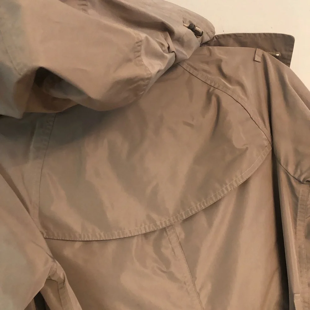 Burberry Tan Trench Coat with Hoodie - Picture 12 of 13
